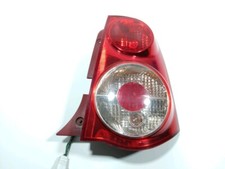 FEU ARRIERE DROIT 9242007500