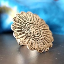 Bague Ethnique Artisan Argent 925 Large Plateau 38mm gravé de plumes Taille 56