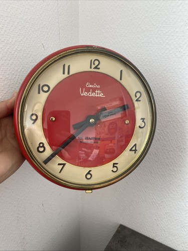 Ancienne horloge murale - ancienne,