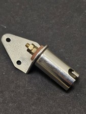 Ancienne prise Baladeuse capot