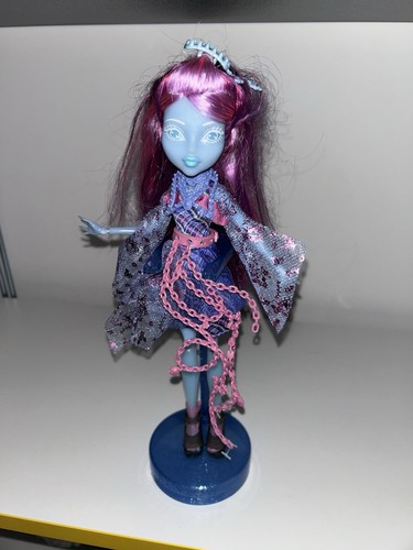 Monster high haunted - monster, student