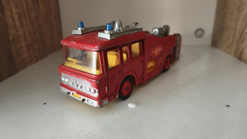 Dinky fire tender - e.r.f.,