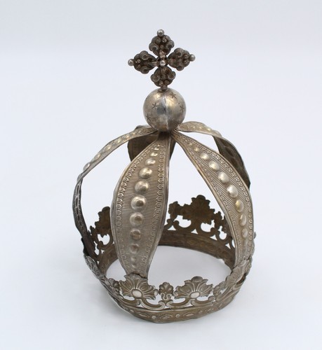 Ancienne couronne statue - de,