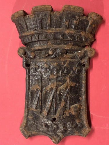 Très ancienne plaque fonte - en,