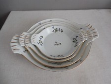 LOT DE 4 PLATS A OEUFS EN