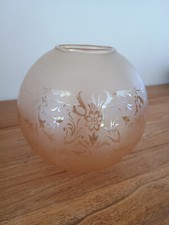 Globe ancien en verre rosé gravé lampe à pétrole Eclairage boule lustre