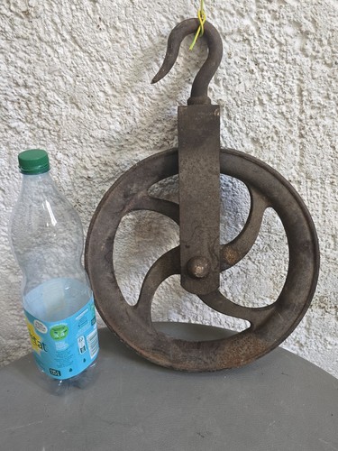 Ancienne poulie roue - ancienne,