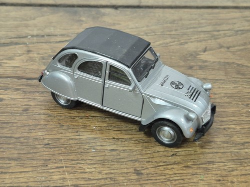 Voiture miniature citroën 2cv - miniature,