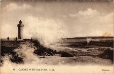 Old postcard AK CANNES UN COUP DE MER LIGHTHOUSE LIGHTHOUSE (708559)