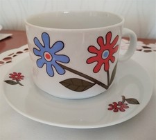 Lot de 2 TASSES et SOUS TASSES à THE - Vintage Décor FLEURS - Porcelaine blanche