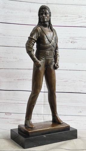 Michael jackson sculpture - jackson,