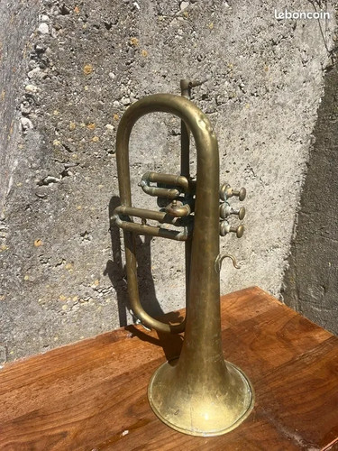 Ancienne trompette couesnon - ancienne,