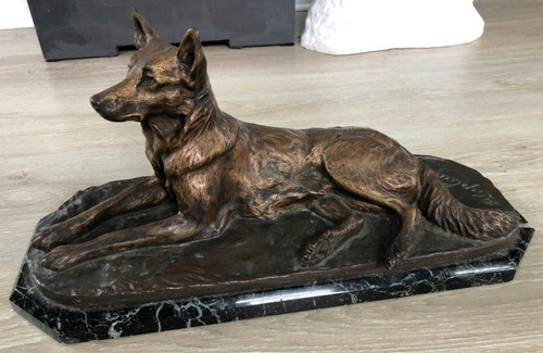Beau chien berger - beau, bronze
