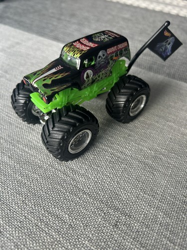 Monster truck grave digger - monster,