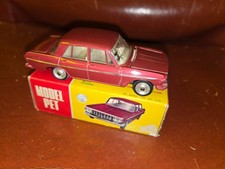 MINIATURE MODEL PET ATC