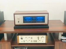 LUXMAN M-1600  Vintage Stereo Audio Power amplifier with  VU meters,Wood,silver