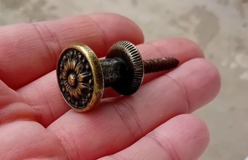 Antique handle button - antique,