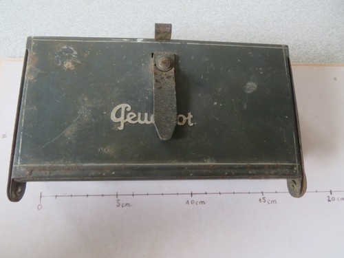 Boîte tôle outils - , à