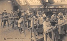 CPA BELGIQUE / MAREDSOUS / ECOLE SAINT JOSEPH / METIERS D'ART / COURS DE MODELAG