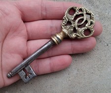 1 clé ancienne Old key L=9,7