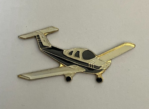 Pin s avion beechcraft - -,