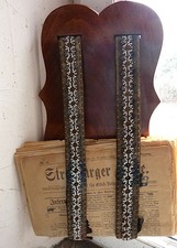 Rare porte journaux meurisier