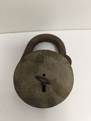 Ancien cadenas rond clé - ancien,