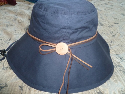Chapeau tissu bleu - tissu, marine