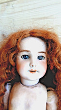 ANCIENNE POUPEE PORCELAINE
