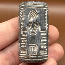 Exquis timbre ancien roi du Proche-Orient avec animaux en pierre en taille-douce