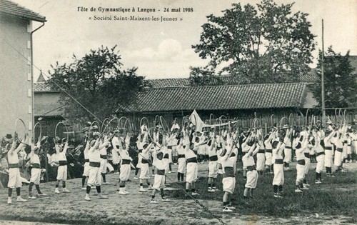 Carte fêtes gymnastique à - de,