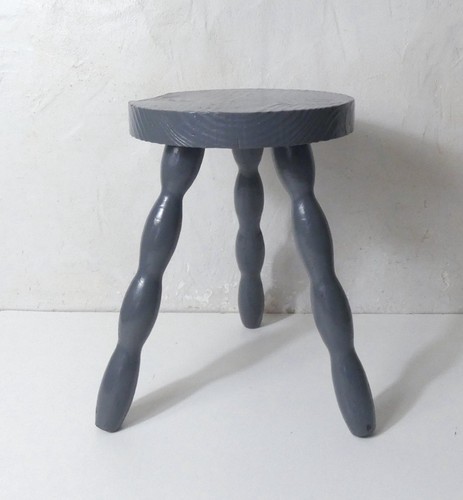 Ancien tabouret tripode - tabouret,