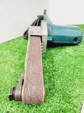 Ponceuse à bande Makita 30 mm