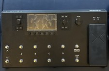 Line 6 Helix LT Guitar Multi-Effects Processor Pre-owned w/ Helix Bag