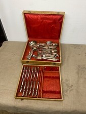 Coffret de couvert métal