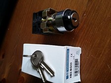 Interrupteur double à clef