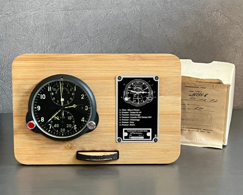Horloge montre de bord - /,