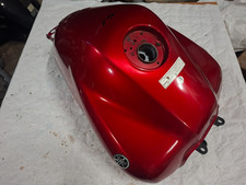 RESERVOIR AVEC POMPE A ESSENCE