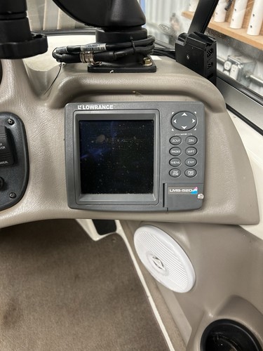 Lowrance lms 520c fishfinder - lowrance,