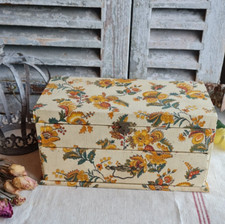 ANCIENNE  BOITE A COUTURE  TISSU A TIROIRS SHABBY PETIT MEUBLE MERCERIE