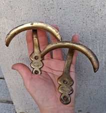 2 ANCIENNES PATERES CROCHETS