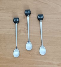 3 Cuilleres A Cafe Tete De