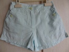 Short vert clair, 8ans -