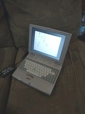 TOSHIBA SATELLITE 4015CDT Laptop 32MBRAM 4GBHD Boots up Windows Word