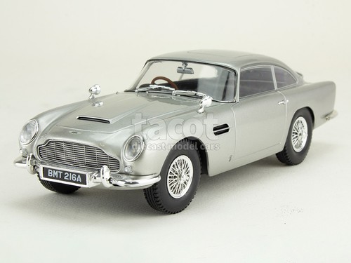 Aston martin db5 james - martin,