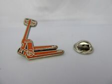 Pin's Pin Pins Badge PALLET TRUCK - TOYOTA - BT - FORKLIFT TOP! 3