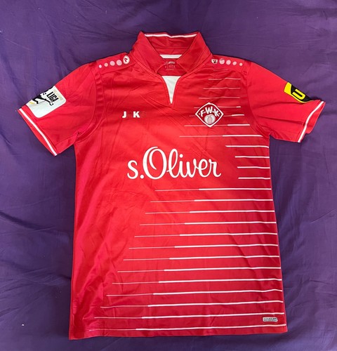 Maillot domicile des