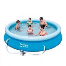 Piscine hors sol autoportante