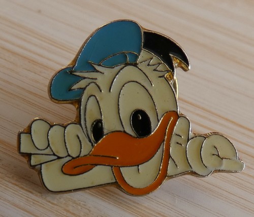 Pin walt disney tete donald - disney,