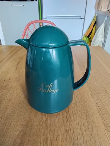 Thermos cafe - thermos,